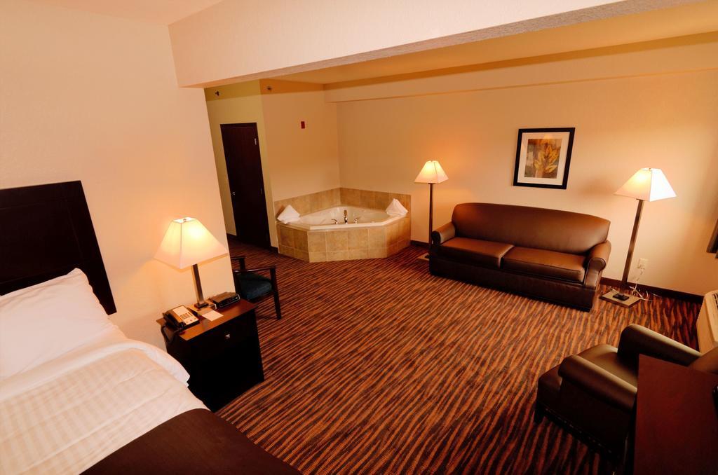 Cobblestone Inn & Suites - Denison | Oak Ridge Phòng bức ảnh