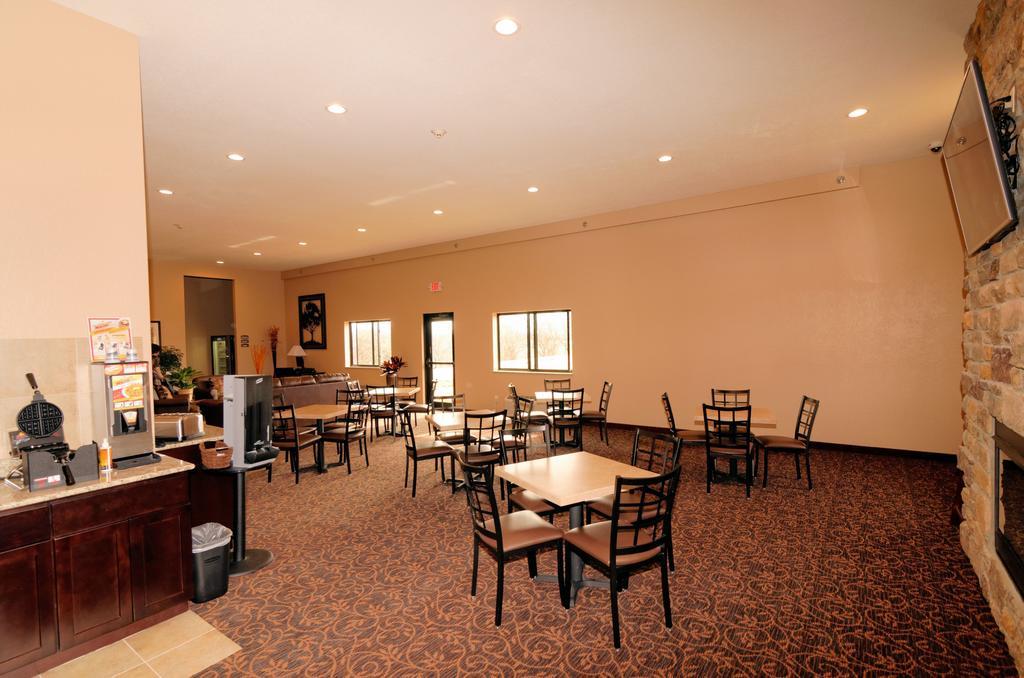 Cobblestone Inn & Suites - Denison | Oak Ridge Ngoại thất bức ảnh