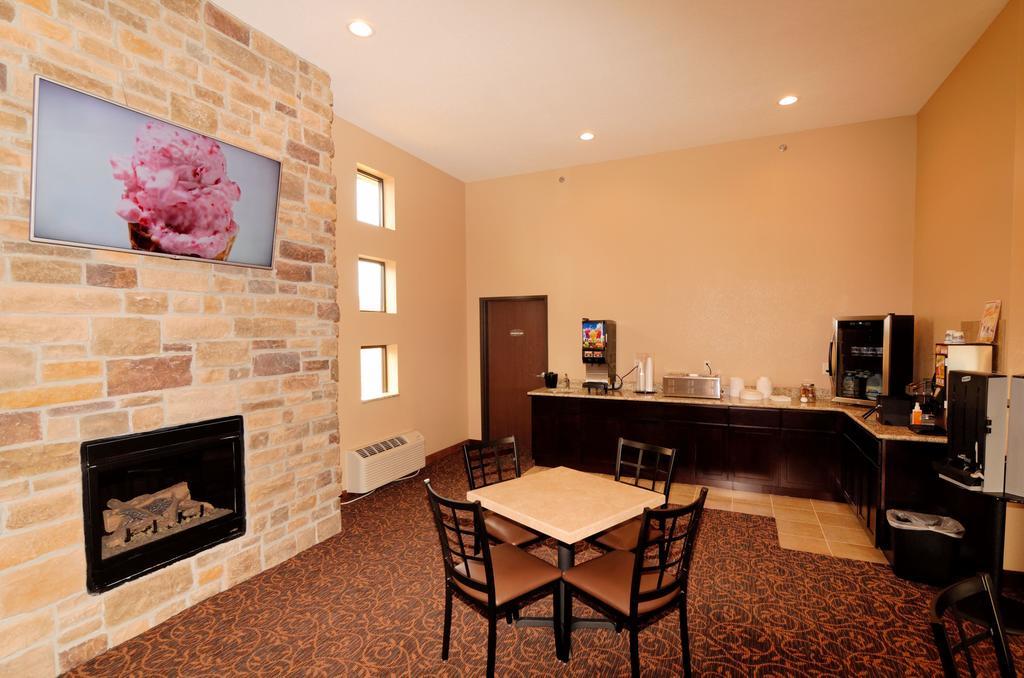 Cobblestone Inn & Suites - Denison | Oak Ridge Ngoại thất bức ảnh