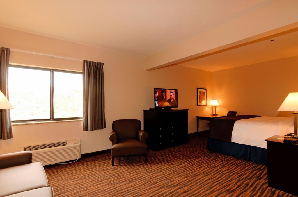 Cobblestone Inn & Suites - Denison | Oak Ridge Phòng bức ảnh